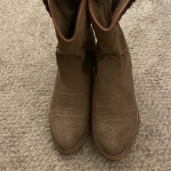 Ariat ankle suede boot - Picture 2 of 6